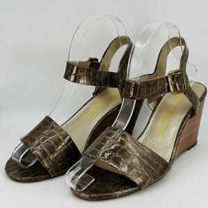 Anne Klein Wedge Bronze I-Flex sandals. Sz. 6